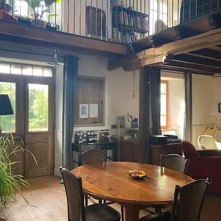 D'hotes A La Ferme De Coumodous Montmaurin